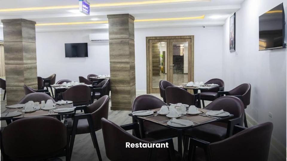 Crownsville Hotel - Airport Road Port Harcourt Exterior photo